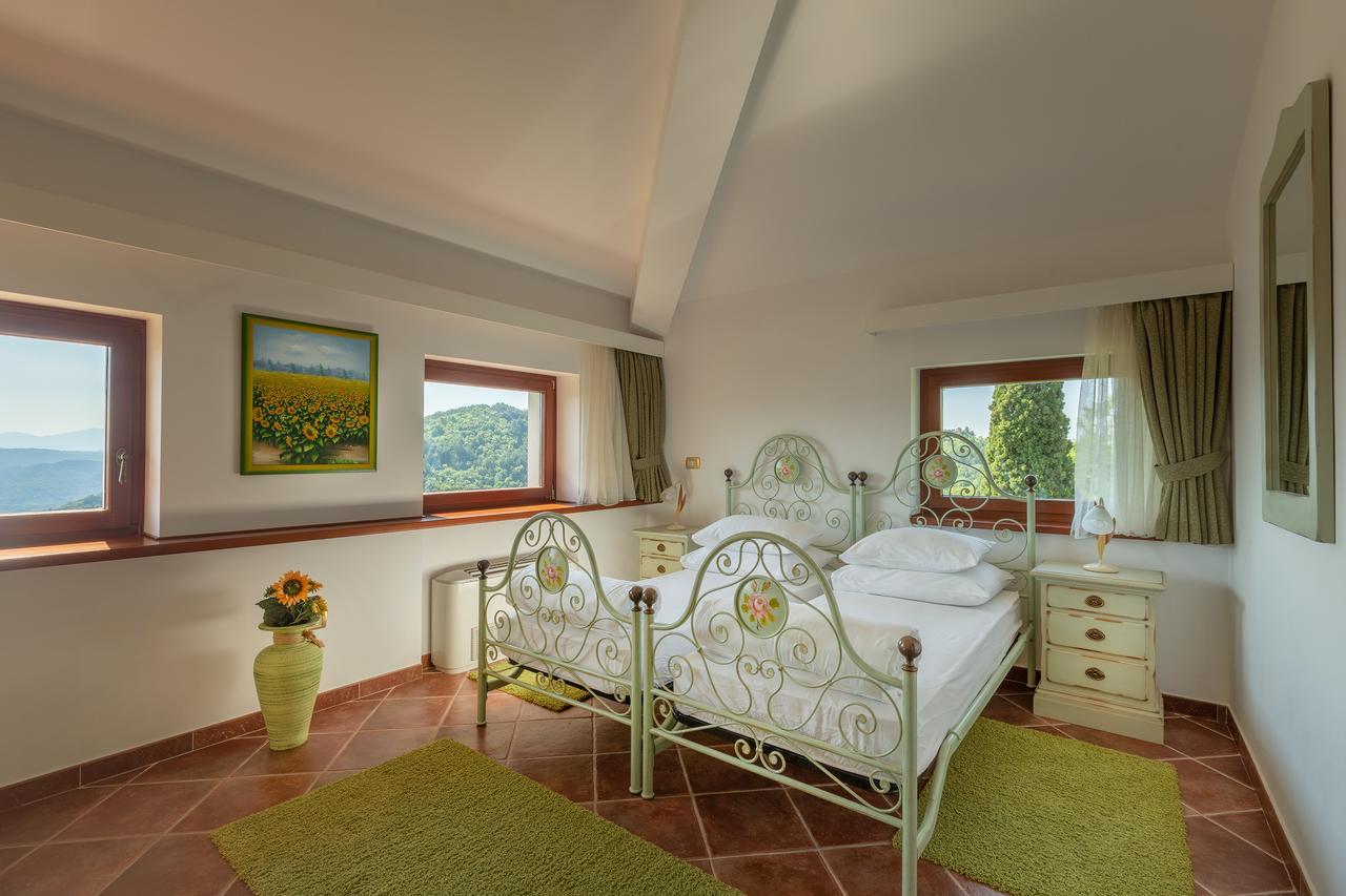 Palazzo Angelica B&B Adults Only Oprtalj Extérieur photo